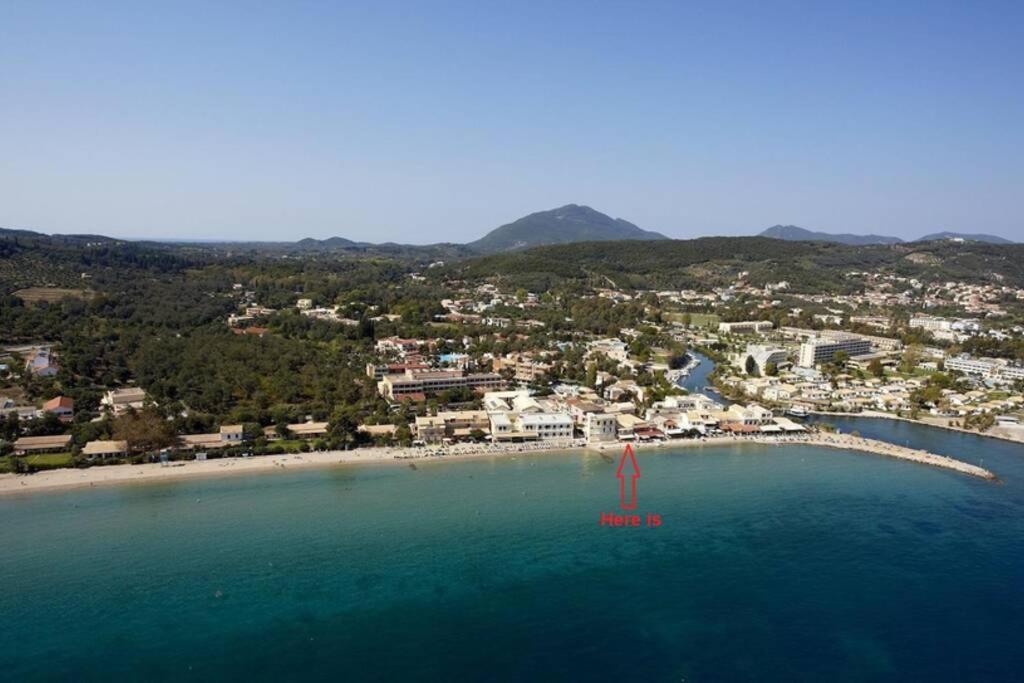 Elena Beach Apartment Mesongí Exteriör bild